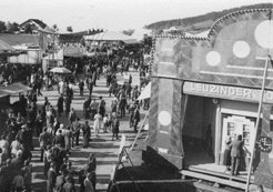 Wanderkino Leuzinger am Jahrmarkt Herisau (?), um 1940