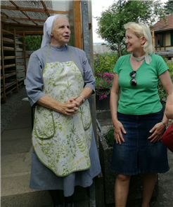 Klostergartenführung Sr. Theresita Kloster Cham mit Heilpflanzenschule Sattel