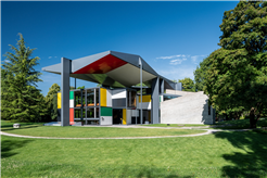 Rundgang durch den Pavillon