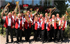 Platzkonzert der Blaskapelle BEWO