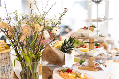 Brunchbuffet auf dem Zugersee