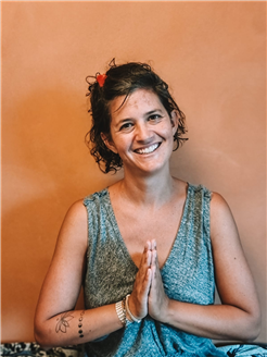 Yogalektion mit Sarah