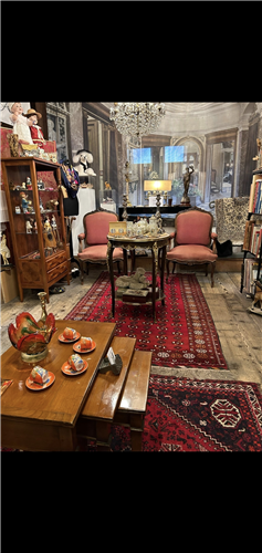 Brocante Royal.