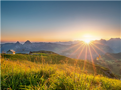SONNENAUFGANGSFAHRTEN FRONALPSTOCK