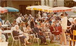 Schabbes, Schnitzel, Mehrbettzimmer