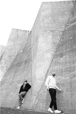 LESEN FÜR BIER #2 MIT GINA WALTER UND JEREMY CHAVEZ