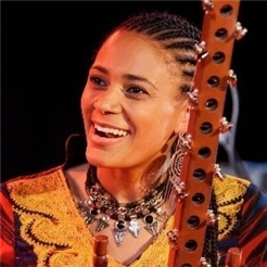 WEST-AFRICA - SONA JOBARTEH IN CONCERT