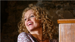 MUTAUSBRUCH - Musikkabarett Caroline Bungeroth