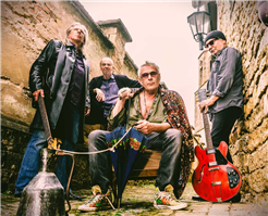 The Dynamite Daze ? Strange Alternative Rhythm''n''Blues