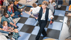 3.Bébékonzert: Im Spinnennetz