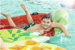 Spielnachmittage im Hallenbad