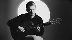 TRAFO: Gitarrenmusik mit Amando Gnos