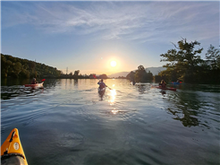 Sunrise-Paddeln auf der Aare mit Kayaks