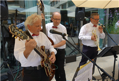 Gottesdienst & Evergreens mit dem Trio Harmonix