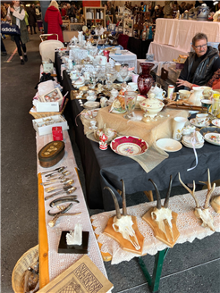 Floh-Antiquitäten & Sammlermarkt