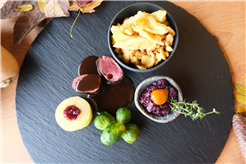 Wildfahrt & Weinbegleitung im Berghotel Mettmen