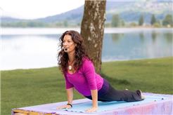 Yoga am Lauerzersee