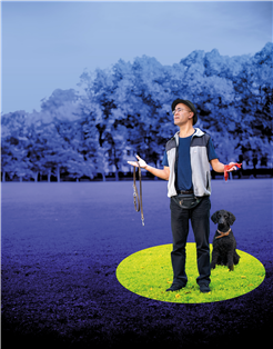 «Er will nur spielen» – Figuren Kabarett von Simon Chen